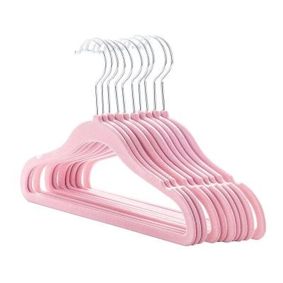 China Eco-friendly Material Custom 24 Packs Non Slip Rose Gold Bulk Flocked Clothes Hangers Crochet Hooked Wholesale White Velvet Hangers for sale