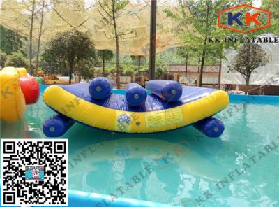 China Líneas triples de salto equipo de los juguetes inflables de la piscina del flotador de la oscilación del agua en venta