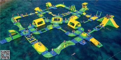 China El agua inflable acuática gigante parquea el juego para el mar los 43m los x 48m en venta