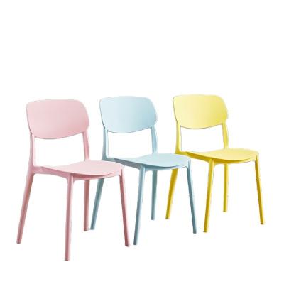 China Wholesale Home Furniture Modern Stackable Kitchen Cafe PP Plastic Dining Chair Extendable for sale