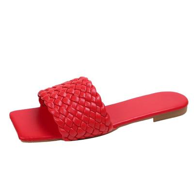 China Fashion trend female plus size slippers 2021 summer Korean flat woven slippers fashion beach flip flop sandals and slippers for sale