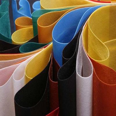 China Breathable Printed Waterproof Color Spunbond Polyethylene Non Woven Fabric , 130Gsm Pe Laminated Non Woven Fabric for sale