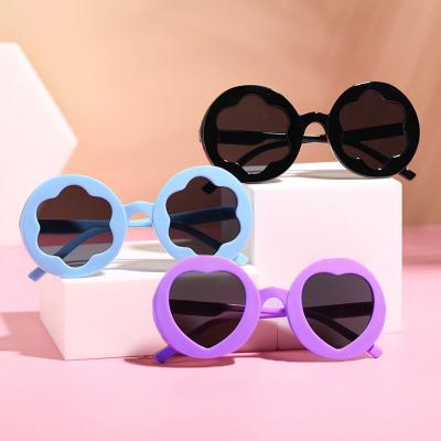 China 20 Years Experience Cute Round Heart Shape Kids Shades Sunglasses Shape Flower Sunglasses For Boys Girls Kids Fashionable Custom Sunglasses for sale