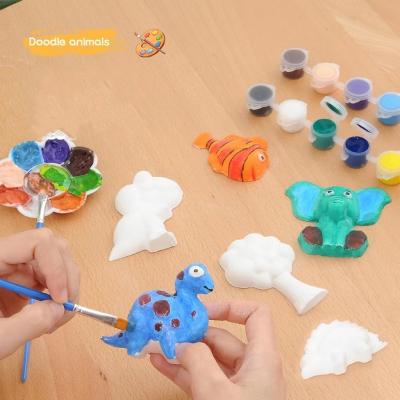 China DIY Soft Creative Activity Toys Ceramic Painting Dinosaur Painting Kit with Magnet for sale