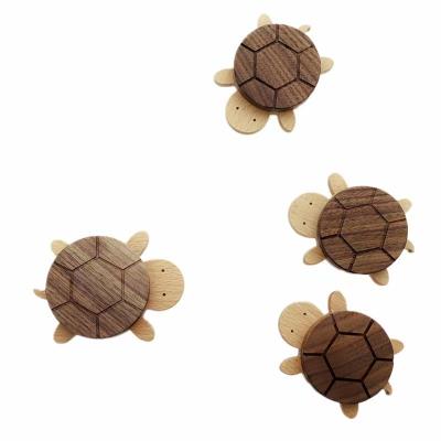 China RTS Sea Turtle Stocked Wooden Aquatic Animals Decorative Kids Hanging Wooden Coat Hooks for sale