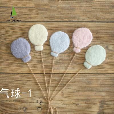 China Striped Newborn Wool Felt Posing Balloon Photography Props Handmade Photo Props Moon Stars Full Set for sale