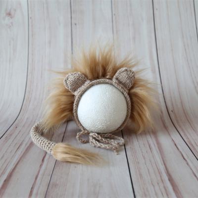 China Newborn plush knit photography handmade newborn baby hood cotton hat lion hat lion hat soft prop for sale