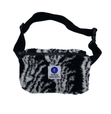 China Fashion Sherpa Fleece Plush Sling Custom Size Custom Size Outdoor Bumbag Fanny Pack Women Men Fanny Pack for sale