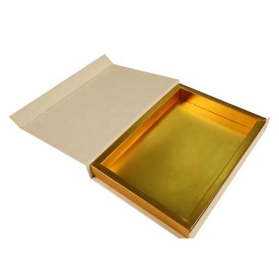 China Recycled Materials Gold Cardboard Chocolate / Candy Packaging Gift Boxes With Magnetic for sale