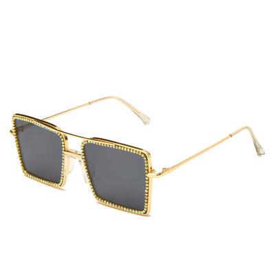 China Fashion Sunglasses Fitted Oversized Women Diamond Glasses Clear Shades For Men Rhinestone Metal Sunglasses Transparent Frame Women for sale