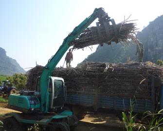 China halten sich Miniklotz des bagger-6400kg für Zuckerrohr-Be- und Entladung ISO-CER fest zu verkaufen