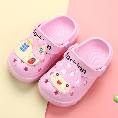 China Wholesale EVA Cute Girls Clogs Baby Room Slippers Round Fancy Flats Summer Newest 2 Year Old Baby Shoes Online for sale