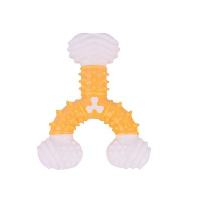 China Pet rubber explosive toys chewing teeth stick, rubber cat and dog molar toys, teeth cleaning toys for sale