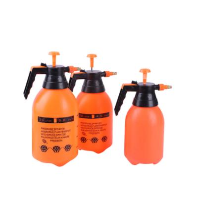 China 2L Agriculture Pressure Garden Spray Bottle Handheld Sprayer Water Pump Home Sprayer for sale