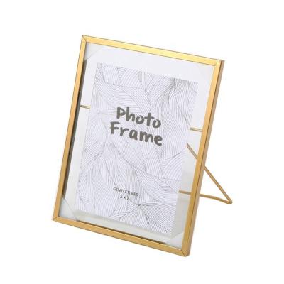 China Metal metal frame pendulum, iron glass-metal bracket desktop decoration, iron photo frame for sale