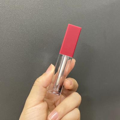 China Square Lip Gloss Tubes With Black Plastic Bottle 1.8ml Vacuum Gradient Small Mini No Logo Lip Gloss Square Tube Cute Gradient Container Cute Black Lip Gloss Tube With Brush Applicator for sale