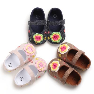 China 2019 hot Cotton fabric Sun flower breathable 0-2 years girl infant shoes for sale