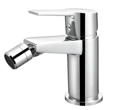 China CONNE Modern Look Chrome Bidet Faucet Incluye Kit de Montaje Anticorrosivo en venta