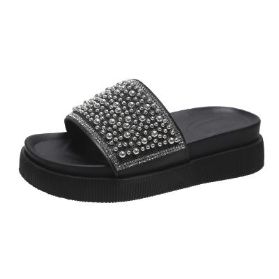 China XIDISO Fashion Trend Women's Thick-soled Non-slip All-match Flip-Flop Rhinestone Beach Shoes Women's Fashion Sandals and Slippers for sale