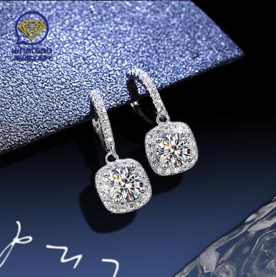 China Unique Ladies S925 Sterling Silver Moissanite Earring Customized Charm Fashion Whatsab Romantic Jewelry 2022 for sale