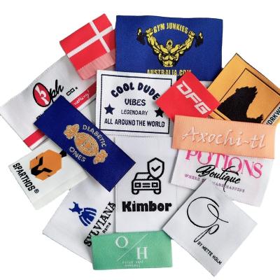 China Sustainable Wholesale Custom Famous Brand Logo Centerfold Machine Woven Damask Goods Clothing Labels For Apparel for sale