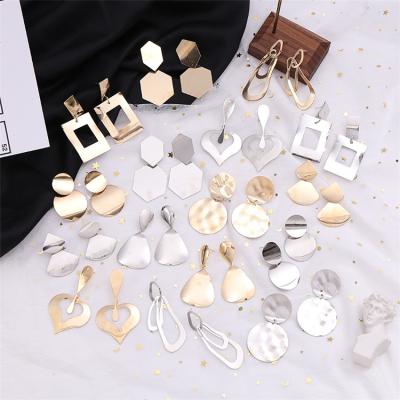 China 2020 Trendy Big Geometric Round Earrings New Fashion Earrings For Women Hanging Dangle Earrings Drop Earring Modern Female Jewelry for sale