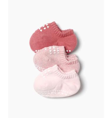 China Anti Slip Fuzzy Custom Baby Socks Newborn Kids Slipper Handle QUICK DRY Wholesale for sale