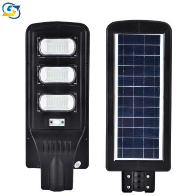 China Outdoor Built-in Lithium Battery 30w 60w 90w All One Solar Led Street Light for sale