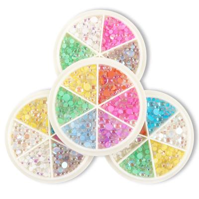 China Fashionable Wholesale 6 Grid Round Box Crystal Glass Beads Nail Manicure for Nail Art Decoration for sale