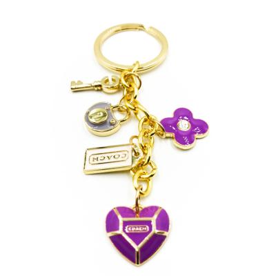 China Printed Key Holder Charms Acrylic Key Chain With Epoxy Hologram Key Chain Love Heart for sale