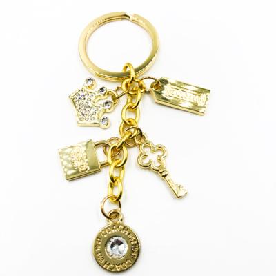 China Creative Car Key Ring Female Bag Pendant Crystal Perfume Bottle Keychain Pearl Arc Key Holder New Accessories Charm Jewelry Key Chain for sale