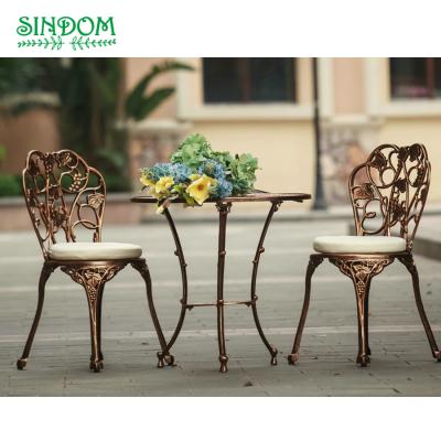 China Cast Aluminum Patio Table And Chair EUROPEAN Outdoor Rustproof Furniture With Grape Pattern for sale