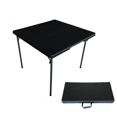 China Custom Lightweight Design 35*35in Multifunctional Outdoor Square Folding Plastic Table for sale