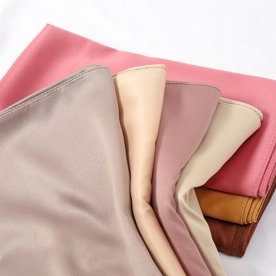 China Wholesale Matte Satin Scarves Hijab For Women Malaysia Square Muslim Women Long Scarf Tudung Hijab Supplier for sale