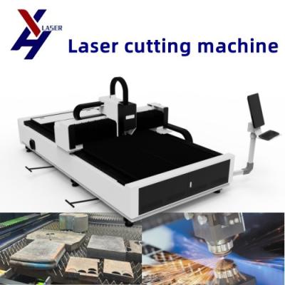 Cina Macchina di taglio laser a fibra di ferro a cilindrata di 1 mm, 5 mm e 20 mm in vendita