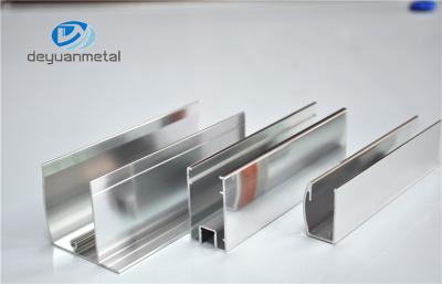 Cina Dip Anodizing 5u Extruded Aluminum Profiles For Curtain Wall in vendita