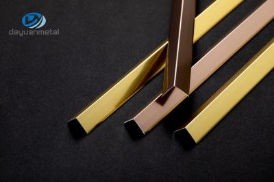 China Ordnungs-Winkel L Art Aluminiumfarbe der Stärke T5 T6 des profil-0.8-1.5mm Gold zu verkaufen