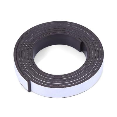 China Industrial Magnet Rubber Magnet Anisotropic Flexible Strip With Strong Adhesive Tape for sale