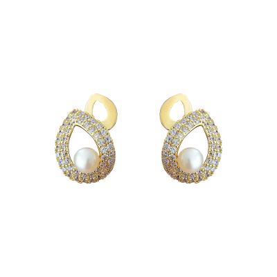 China FASHIONABLE Hyacinth Hypoallergenic Drop Shape 14K Gold Plated With Zircon Pearl Stud Earrings for sale