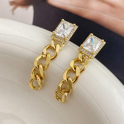 China FASHIONABLE Luxury Hyacinth New Metal Chain Light Gold Plated Crystal Diamond Glisten Zircon Earrings for sale