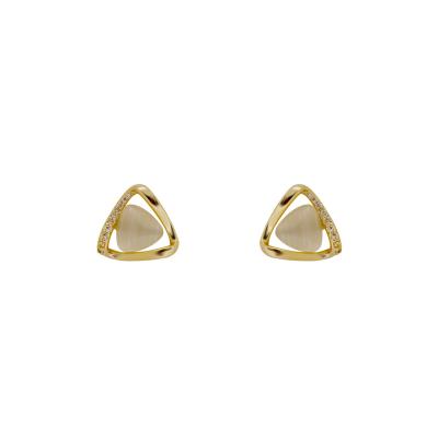 China Hyacinth Sweet Style Dainty No À LA MODE Pierced Ear Clip 14K Gold Plated Opal Clip On Earrings for sale