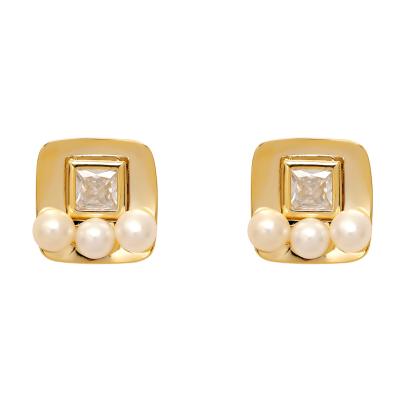 China Office / Quarry Square Freshwater Silver Mail Pearl Earrings Hyacinth Exquisite Zircon Inlaid S925 Small for sale