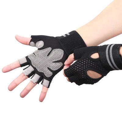 China Breathable Hand Protection Palm Sheath Shaping Weightlifting Half Finger Mitt Non-slip Breathable Fitness Half Finger for sale