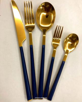 China Sustainable Wholesale Cutlery Sets Plastic Handle Gold Stainless Steel Cutlery Set for sale