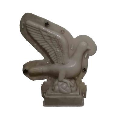 China European Precast Garden Decorative Concrete Dove Animal Pigeon Molds For Sale for sale