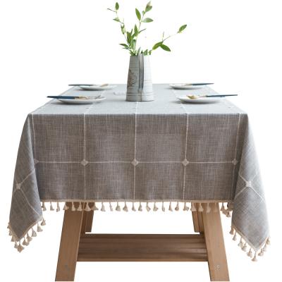 China Japanese style disposable large size cotton and tablecloth jacquard table cover and linen tablecloth with tassels for sale