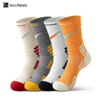 Chine Chaussettes de basket-ball de performance unisexe à vendre