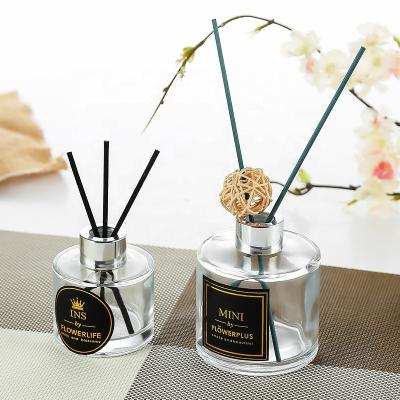 China Perfume Wholesale Luxury Custom Clear Round Square Square Aroma Oil Label Glass Reed Diffuser Bottle 150ml 200ml for sale