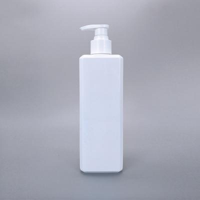 China Silberweiß-Plastikshampoo-Pumpflasche-leere Lotions-Zufuhr 16.7oz 500ml für Badezimmer zu verkaufen