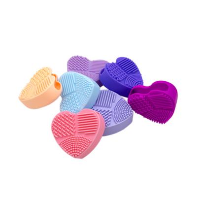 China For commercial & Home Use Reusable Colorful Heart Shape Soft Portable Cosmetic Silicone Makeup Brush Cleaning Mat for sale